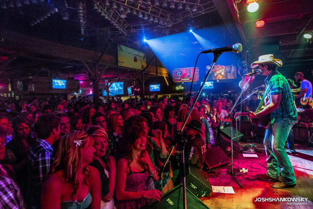 Dean brody performs at Cook County Saloon